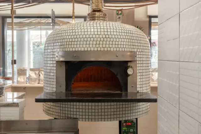 White regular mosaic oven